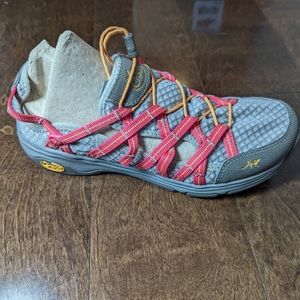 Women's Chaco Outcross Evo Free in Rouge, size 7